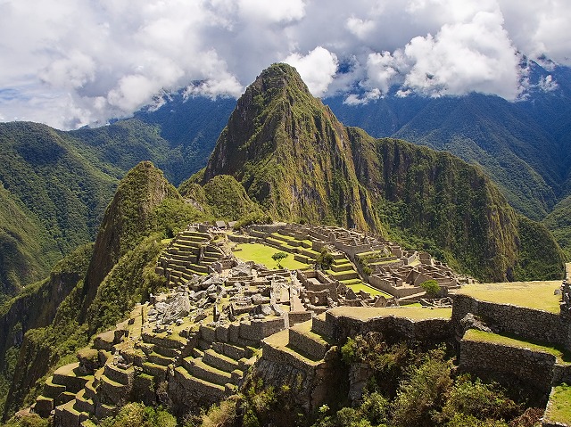インカ帝国が作り上げた神秘の天空遺跡、マチュピチュ